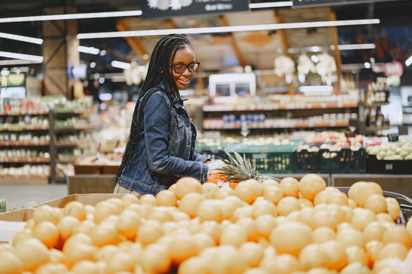 Savourez une délicieuse tarte aux pommes normande : la recette incontournable avec une pâte croustillante et des pommes juteuses !